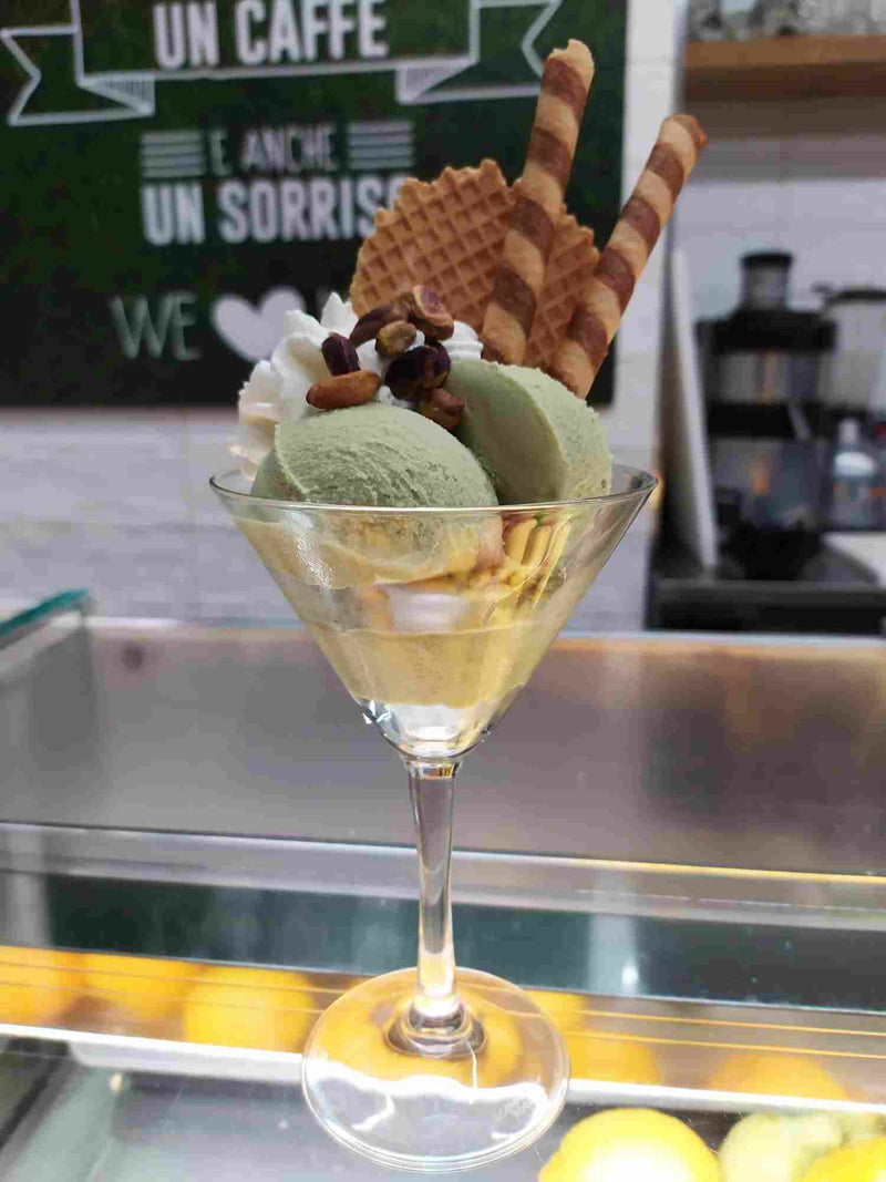 ARTISANAL GELATO - Pistachio & Choco Dark - 0,5 or 1KG + CONES FREE